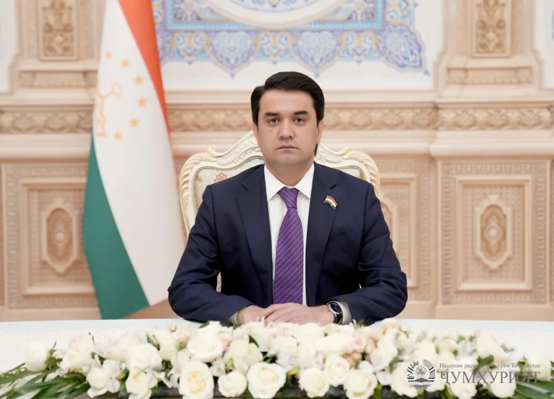 “РУСТАМИ ЭМОМАЛӢ – ДАСТПАРВАРИ МАКТАБИ ДАВЛАТДОРИИ ПЕШВОИ МИЛЛАТ”