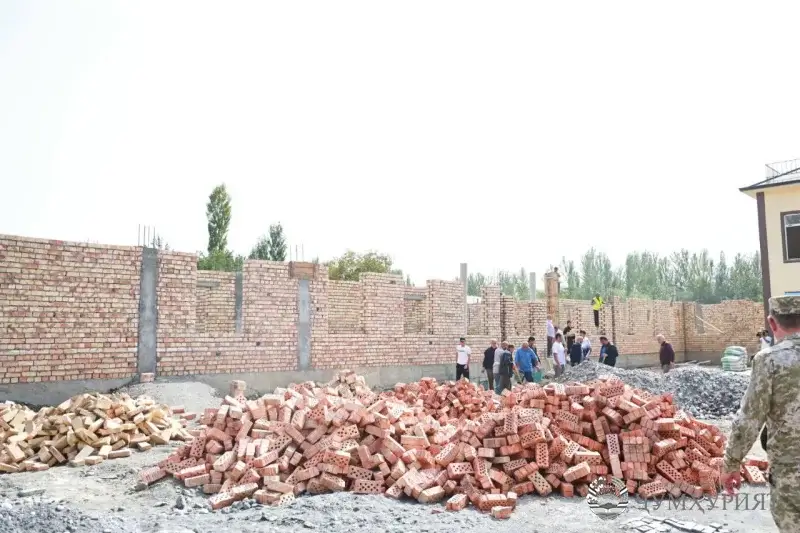 ИСФАРА. СОЗАНДАГӢ ШИОРИ ПИРУ БАРНОСТ