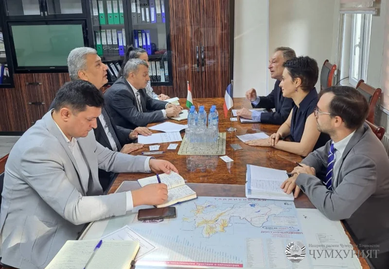 ТОҶИКИСТОН ВА ФАРОНСА. ГУСТАРИШИ ҲАМКОРӢ ДАР СОҲАИ НАҚЛИЁТ