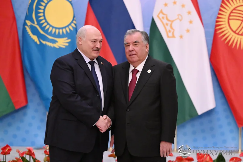 МУЛОҚОТ БО ПРЕЗИДЕНТИ ҶУМҲУРИИ БЕЛАРУС АЛЕКСАНДР ЛУКАШЕНКО