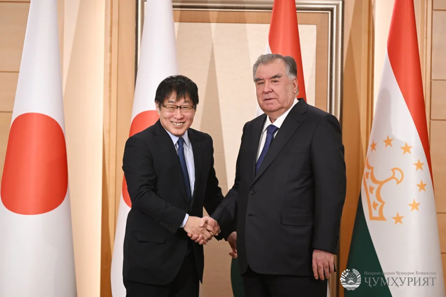 МУЛОҚОТҲОИ ПЕШВОИ МИЛЛАТ ДАР ДОИРАИ САФАРИ РАСМӢ БА ҶОПОН