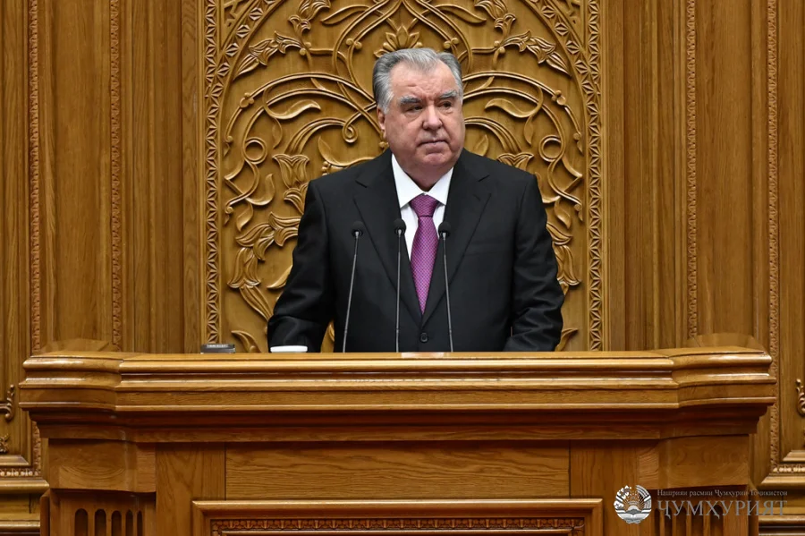 ПАЁМИ НАВИН  Чароғи умеду бовар ба фардои мунаввар