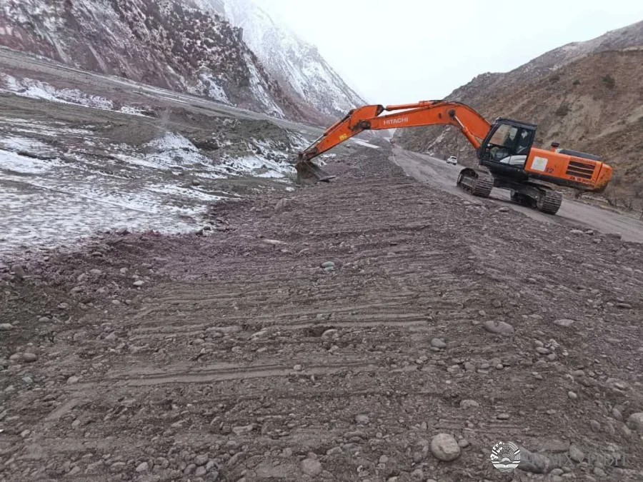 ЛАХШ  Барқарорсозии қитъаи зарардидаи шоҳроҳ