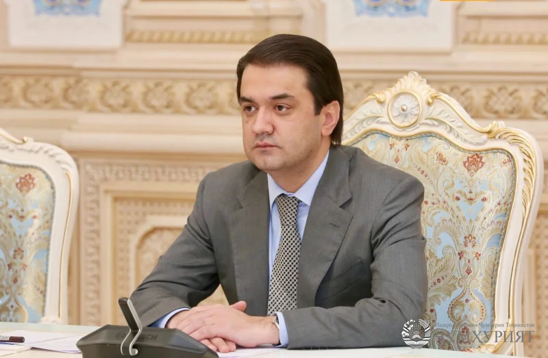 ДУШАНБЕ. ШАҲРЕ, КИ ОРЗУҲО ҶОМАИ АМАЛ МЕПӮШАНД