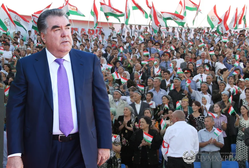 ЭМОМАЛӢ РАҲМОН – НИГАҲБОНИ СИРИШТИ МИЛЛӢ