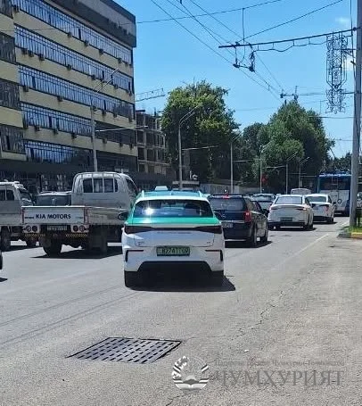 “ҶУРА”. ТАКСИ ДАР НУФУЗИ РӮЗАФЗУНИ ПОЙТАХТ БОЯД САҲМГУЗОР БОШАД, НА БАРЪАКС!