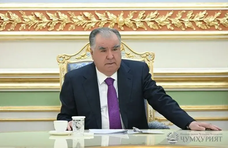 ҶОИЗАИ ИФТИХОР ВА ЭЪТИБОР