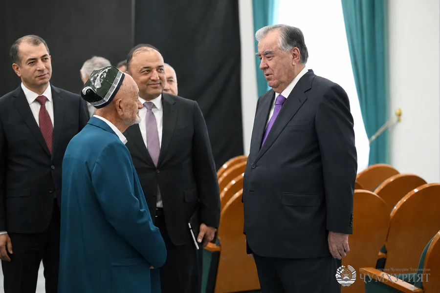 Сафари кории Пешвои миллат ба шаҳри Турсунзода