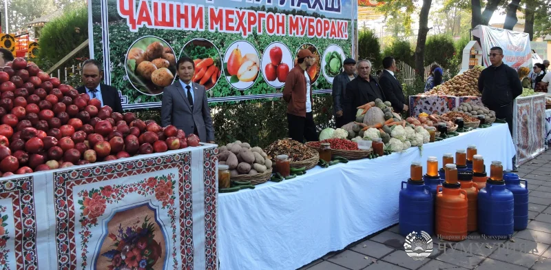 МЕҲРГОН. ҶАШНИ МИЛЛӢ НУФУЗИ ҶАҲОНӢ МЕЁБАД БАРДОШТ АЗ ТАНТАНАҲОИ ИДОНА ДАР ДУШАНБЕ