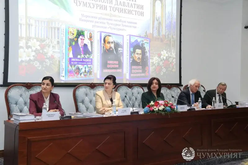 “ҶУМҲУРИЯТ” ИНШООТИ МУҲТАШАМИ МАЪНАВИЕРО БА ИФТИХОРИ 35-СОЛАГИИ ИСТИҚЛОЛИ ДАВЛАТӢ БА АРМУҒОН ОВАРД